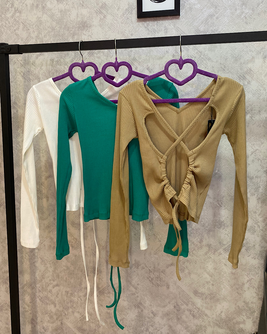 تصویر کراپ آستین بلند پشت باز - پریکس شاپ - نمای 1